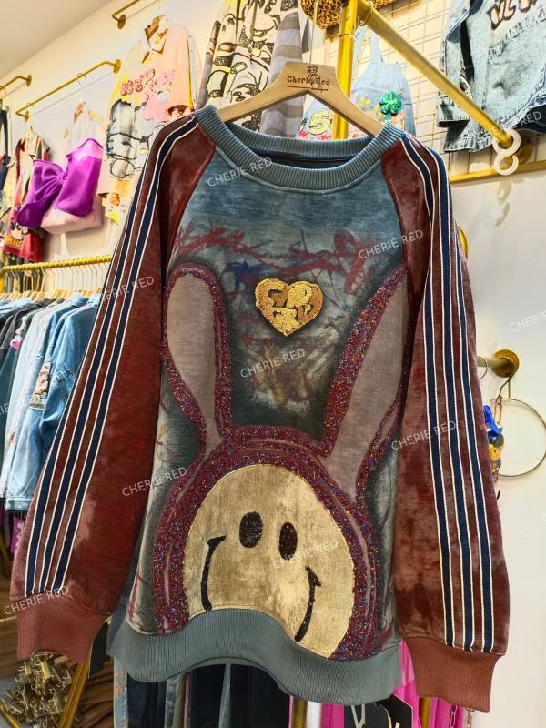 YBDW BLOUSE BIG SMILE BUNNY LOVE LGN GRS