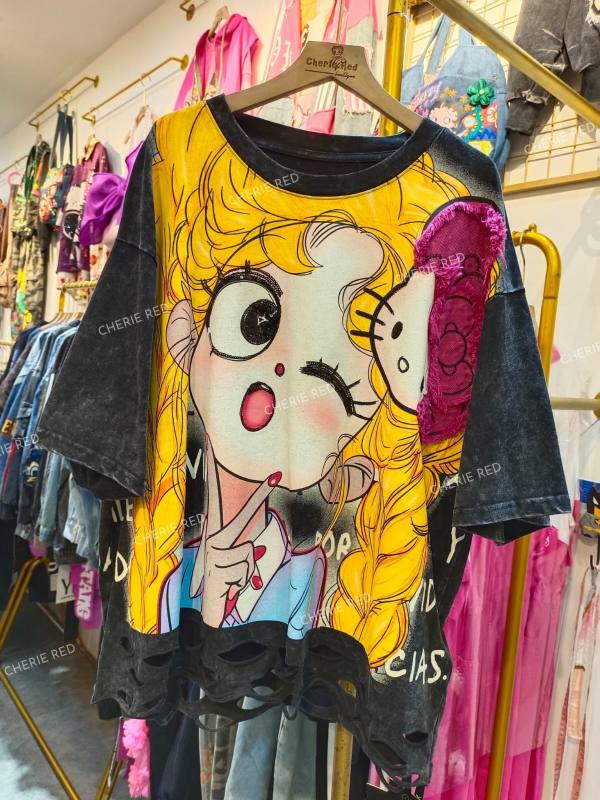 M.X KAOS SAILOR MOON X HELLO KITTY